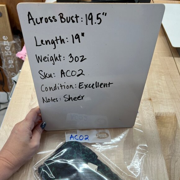 Lush Green Navy Sheer Lace Accent Blouse Half Sleeve Size Medium - Picture 10 of 11